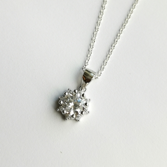 Nwt, Sunflower Sterling Silver CZ pendant necklace - Picture 4 of 6